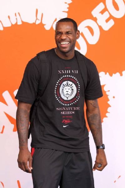 皇社教练：梅里诺像神一样；奥萨苏纳不降级可能没有如今的他（皇社主帅：梅里诺如神；若非奥萨苏纳当年降级，就没有现在的他）