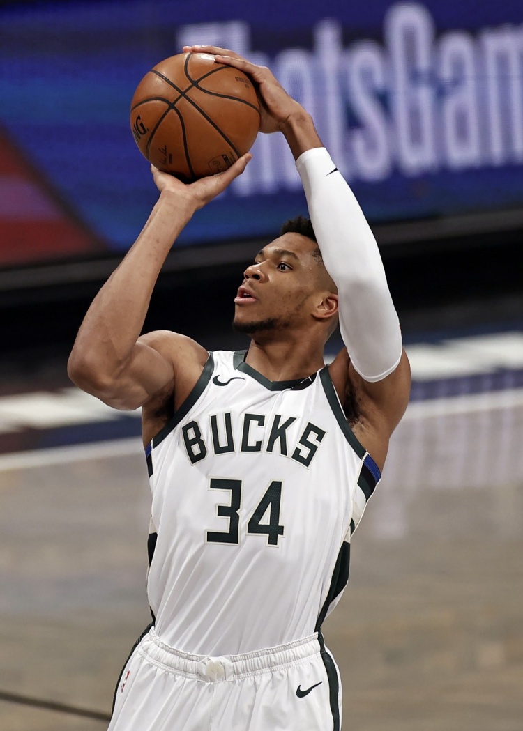 巴尔达诺：阿隆索是一位可靠的教练，是球员们不跑动（巴尔达诺：阿隆索是一位值得信赖的主帅，不会容忍球员不跑动）