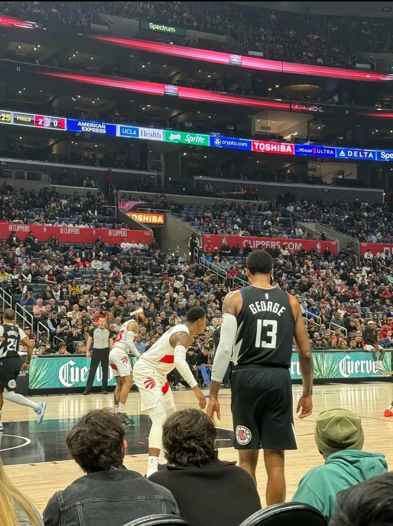 汤姆林底角神射，骑士逆转公牛（汤姆林底角冷箭，骑士逆袭公牛）