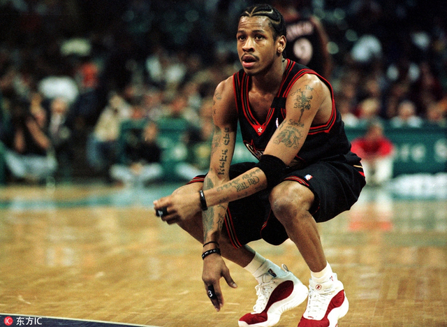 意媒：佛罗伦萨疑似内讧后损毁萨索洛更衣室，后者要求赔偿（意媒称佛罗伦萨疑内讧后破坏萨索洛更衣室，萨索洛索赔）