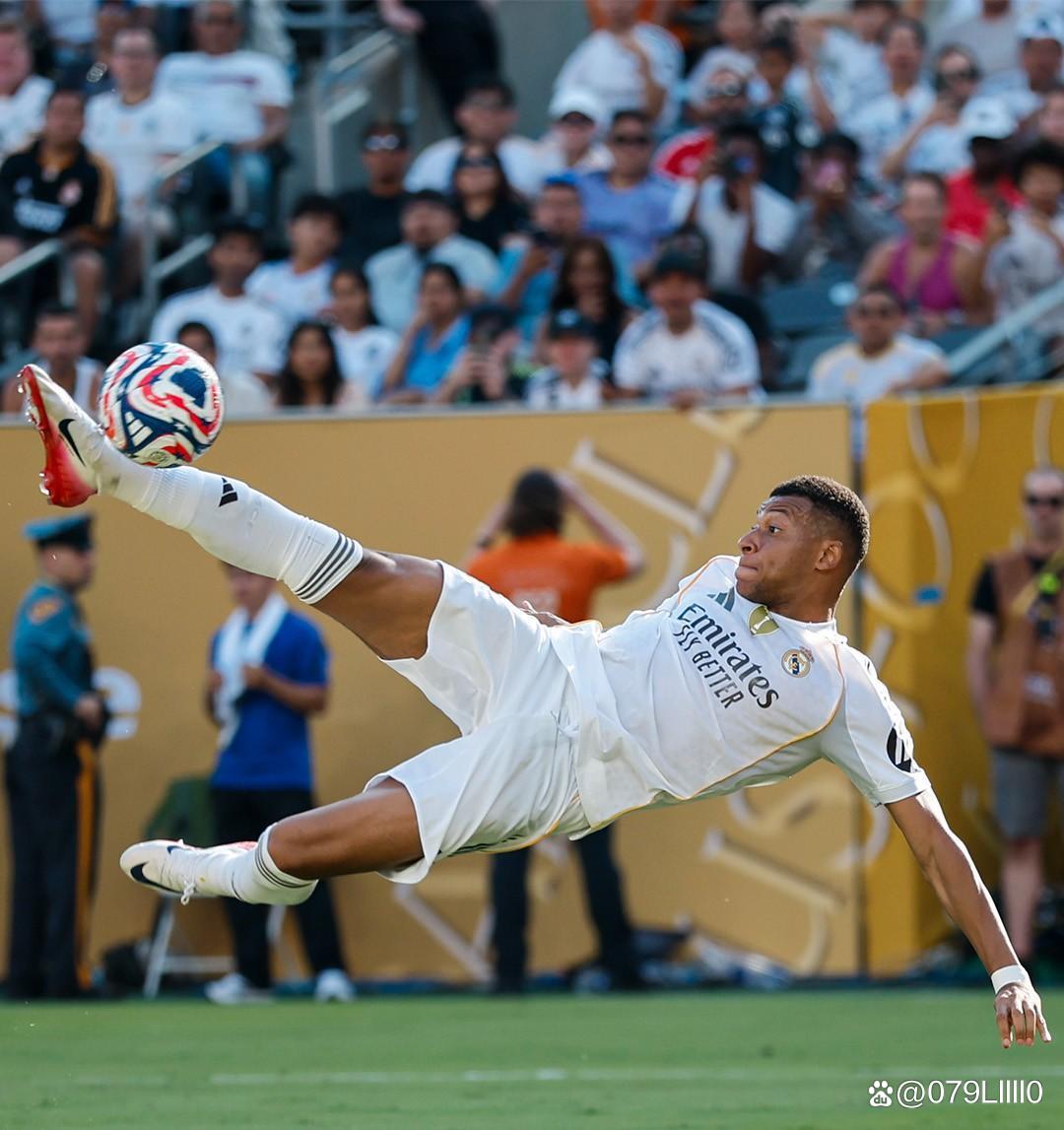 邵佳一独立带队时间不足一年半，此前曾担任国足助教（邵佳一独立执教不足一年半，曾任国足助教）