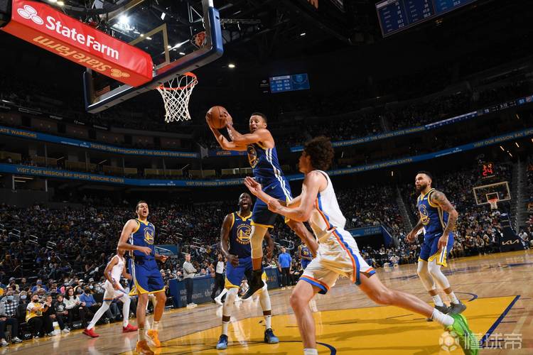 欧冠本周最佳阵容：马杜埃凯、孔德、格林伍德、卡尔在列（欧冠周最佳阵容揭晓：马杜埃凯、孔德、格林伍德、卡尔上榜）