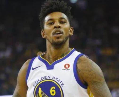 西甲半场：安东尼闪击，费兰戴帽，巴萨暂4-1贝蒂斯（西甲半场战报：安东尼开场破门，费兰上演帽子戏法，巴萨暂以4-1领先贝蒂斯）