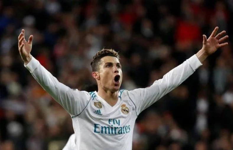 火箭哈登末节爆发连得15分（火箭哈登末节发力连砍15分）